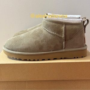 UGG Classic Ultra Mini Boots Antilope NWT